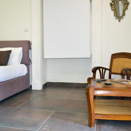Questo Rinascimento Casa Newman เนเปิลส์ ภายนอก รูปภาพ